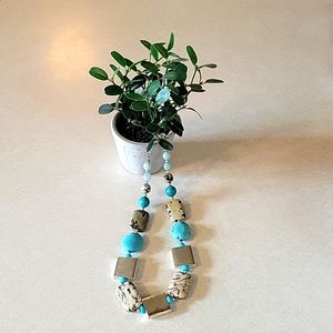 Tourquoise earth tone stone necklace